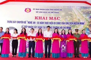 Khai mạc trưng bày chuyên đề “Nghệ An - 55 năm thực hiện Di chúc của Chủ tịch Hồ Chí Minh”