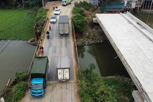 Bắc Ninh cấm ô-tô lưu thông qua cầu tạm cầu Nét từ 22 giờ đêm nay 10/9