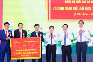 Trọng thể Lễ kỷ niệm 70 năm thành lập Đảng bộ Khối Các cơ quan tỉnh Nghệ An