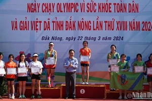 Trao 7 bộ huy chương trong Ngày chạy Olympic và Giải Việt dã tỉnh Đắk Nông