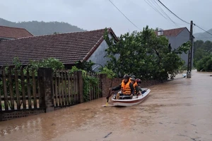 Bắc Giang: Thiệt hại lớn sau bão, nhiều nơi bị nước lũ cô lập