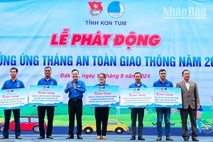 Kon Tum: Phát động hưởng ứng Tháng an toàn giao thông năm 2024