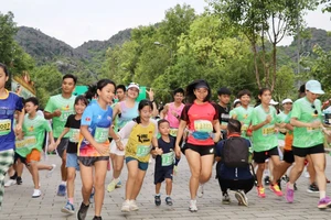 Hơn 1.500 vận động viên tham gia Giải chạy “Hoa Lư Marathon 2024 - Miền đất di sản thiên niên kỷ”