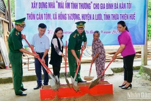 Khởi công 2 nhà “Mái ấm tình thương” cho phụ nữ nghèo biên giới