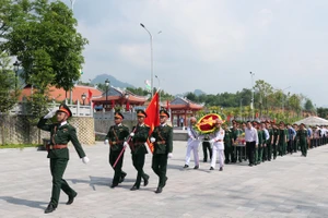 Hà Giang tổ chức truy điệu và an táng hài cốt liệt sĩ