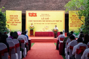 Trọng thể Lễ giỗ Chủ tịch Hồ Chí Minh lần thứ 54 tại Nghệ An