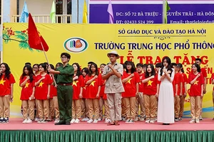 Trân trọng truyền thống lịch sử, cống hiến dựng xây đất nước