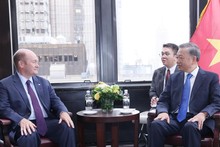 Top Vietnamese leader meets US Senator