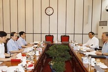 Party General Secretary To Lam chairs meeting of key leaders