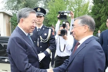 [In Photos] General Secretary and President To Lam visits Central Party School of China