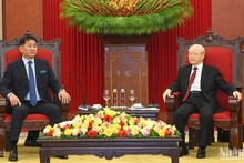 Vietnam hopes for stronger cooperation with Mongolia: Party chief