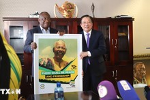 Vietnam, South Africa strengthen traditional friendship, cooperation