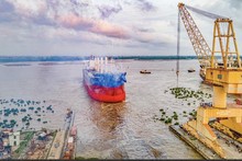 Largest made-in-Vietnam bulk carrier launched