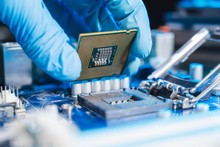 Vietnam hastens workforce training for semiconductor industry