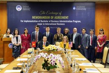 Vietnamese, US universities seal training cooperation deal