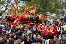 Dong Ky firecracker procession festival opens in Bac Ninh