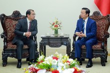 Deputy PM receives leader of China Energy International Group Co. Ltd.