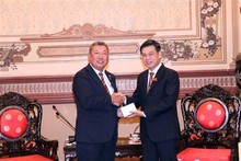 Ho Chi Minh City strengthens relations with Japan's Osaka prefecture