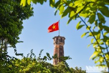 Vietnam takes firm steps on the glorious revolutionary path