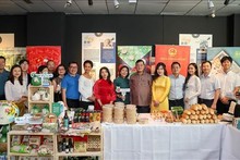 Vietnam cuisine introduced at Francophonie festival in Singapore