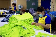 Textile, garment industry needs to adapt to changing order trends: analysts