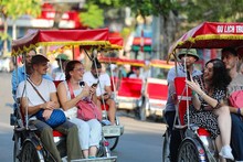 Nearly 9 million foreigners visit Vietnam in first half of 2024