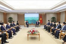 Vietnam gives highest priority to special relationship with Laos: PM