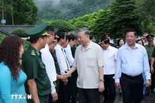 President To Lam pays tribute to late leader in Cao Bang province