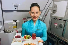 Vietnam Airlines serves Son La plum to passengers