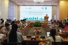 Conference discusses solutions to protecting migrants' rights in Red River and Mekong Delta