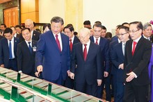 Vietnam, China sign 36 cooperation documents