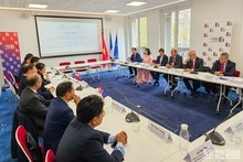 Nam Dinh pledges to create favourable conditions for French businesses