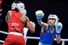 Female boxers hope to punch tickets to Paris Olympics