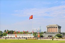 Over 61,000 people visit President Ho Chi Minh mausoleum on national holidays