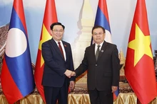 Lao media spotlights Vietnamese NA Chairman's visit