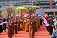 Tam Chuc Temple Festival opens in Ha Nam Province