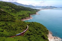 Train route launched to promote tourism connectivity in central region