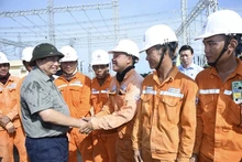 PM inspects 500kV transmission line project in Thanh Hoa