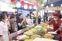 Visitors to second Ho Chi Minh City River Festival have chance to enjoy local dishes