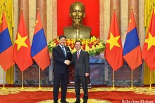 Mongolian President wraps up State visit to Vietnam