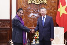 Top leader lauds outgoing Sri Lankan Ambassador's contributions to bilateral ties