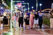 Da Nang opens Bach Dang pedestrian street