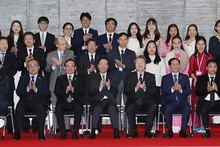 President visits Kyushu University