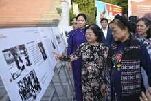 Photo exhibition highlights women’s contributions to Dien Bien Phu Victory