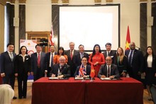 Vietnam, UK’s West Midlands region look toward closer ties