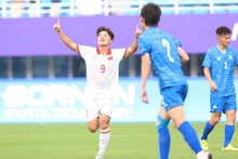 Asian Games football: Vietnam beat Mongolia 4-2