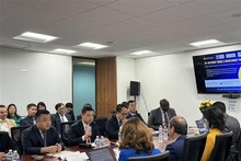 Vietnam, US seek cooperation opportunities in energy, manufacturing, insurance, finance