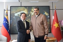 Vietnamese Deputy PM, Venezuelan President hold talks