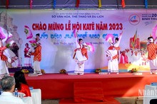 Cham ethnic community in Binh Thuan observes Kate Festival