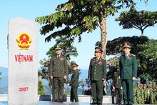 First Vietnam-Laos-Cambodia border defence friendship exchange takes place